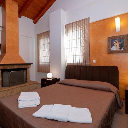 Ahilion Hotel Kalavryta Bagian luar foto