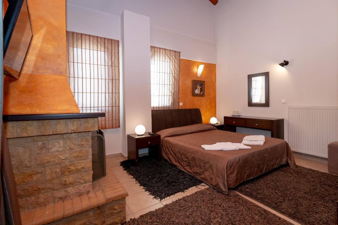 Ahilion Hotel Kalavryta Bagian luar foto