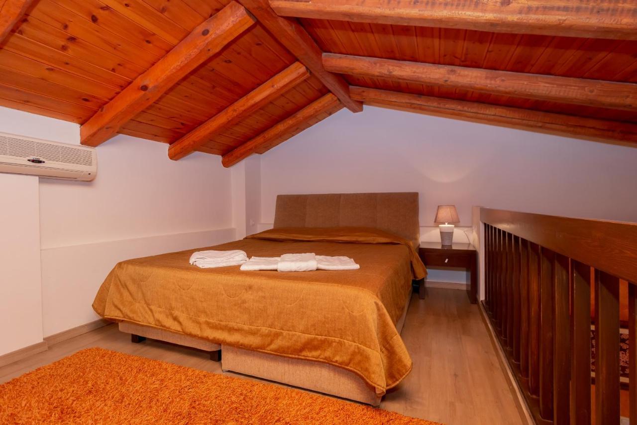 Ahilion Hotel Kalavryta Bagian luar foto