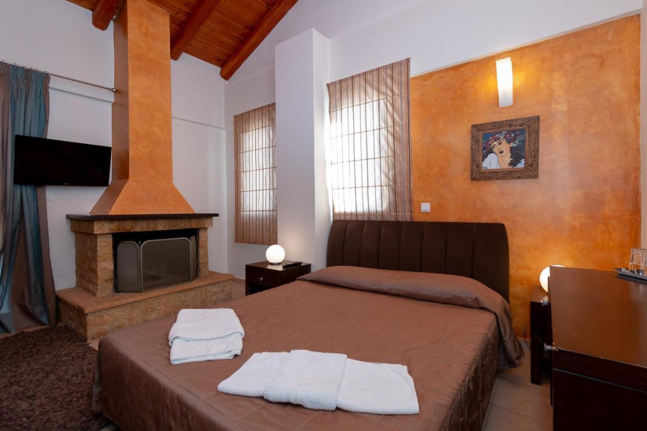 Ahilion Hotel Kalavryta Bagian luar foto