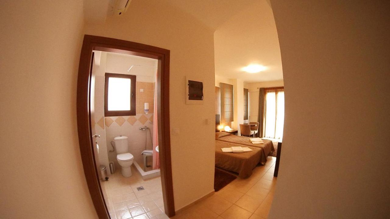 Ahilion Hotel Kalavryta Bagian luar foto