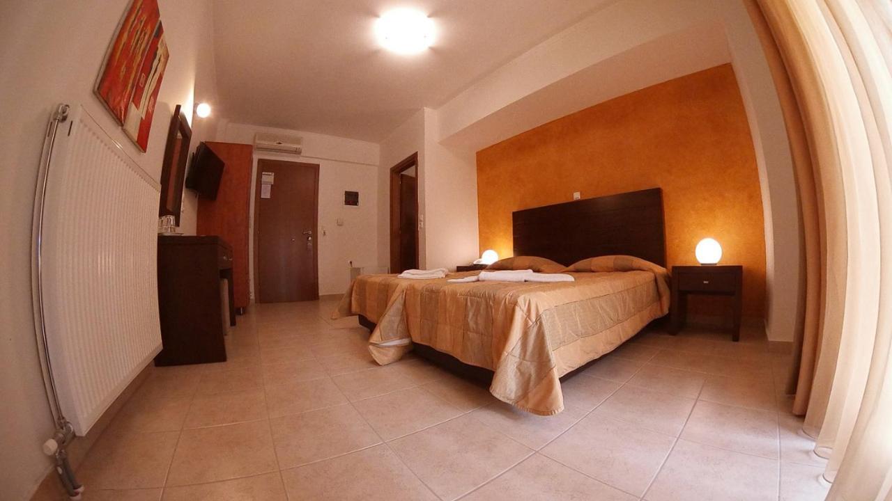 Ahilion Hotel Kalavryta Bagian luar foto