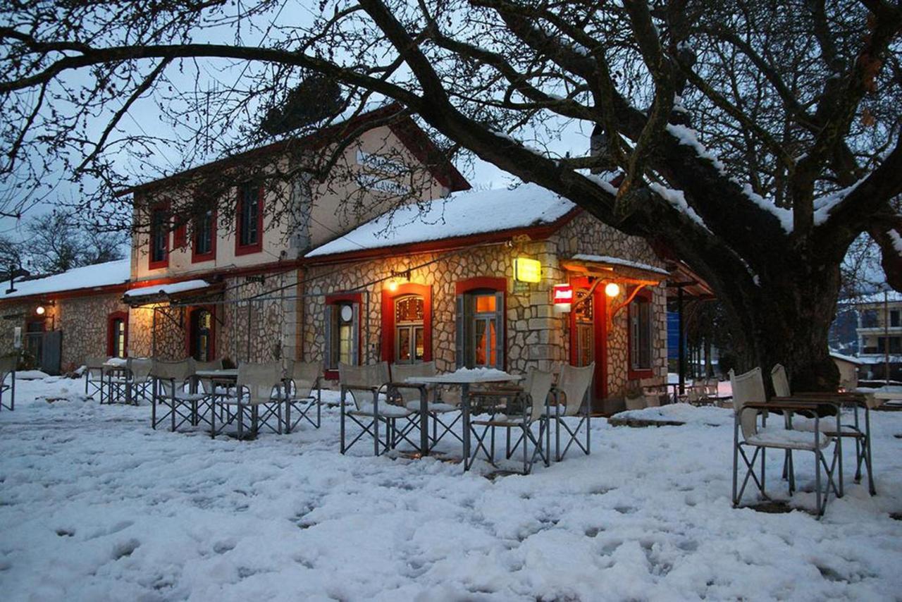 Ahilion Hotel Kalavryta Bagian luar foto